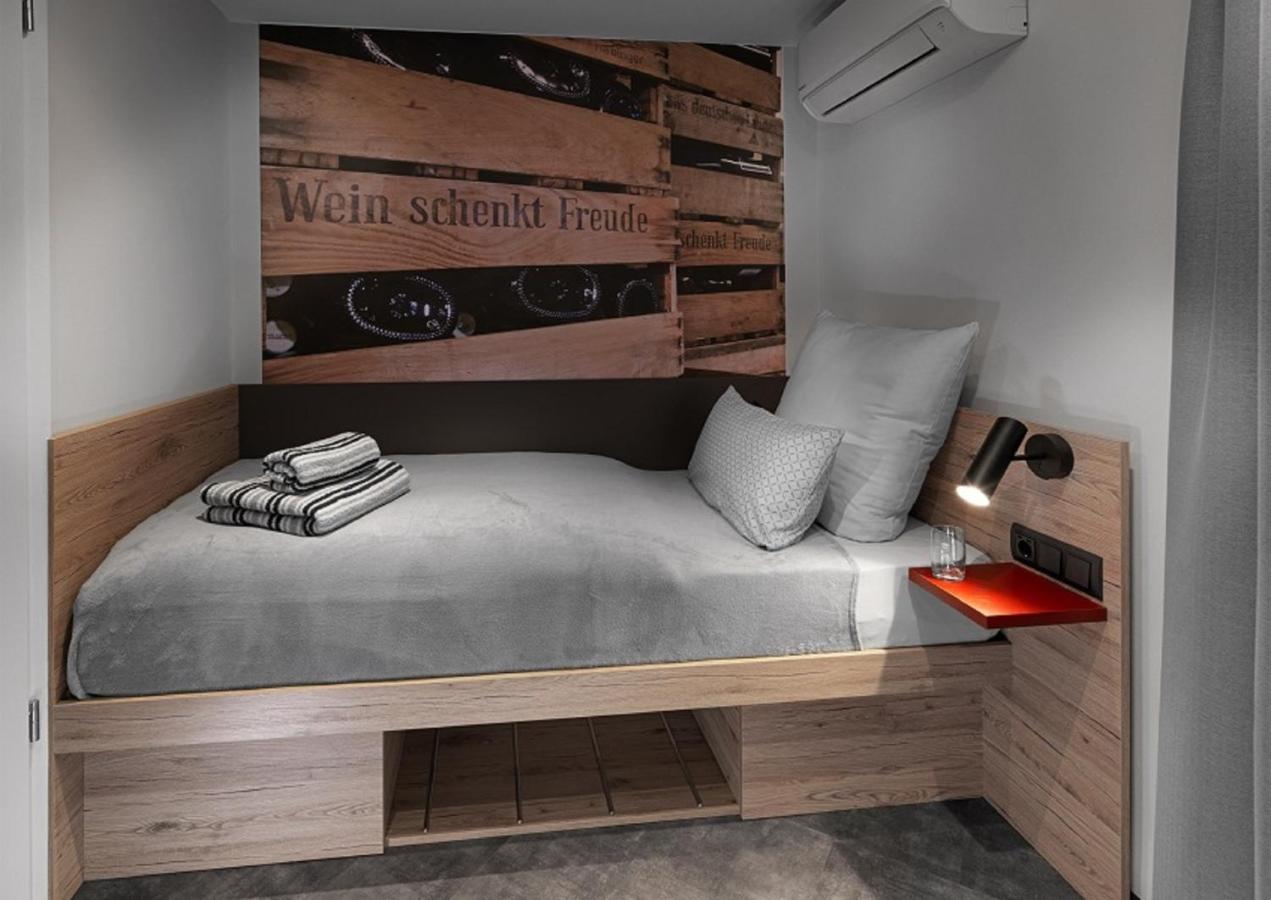Weinmotel Simon 1 A آلتسناو اين اونترفرانكن المظهر الخارجي الصورة